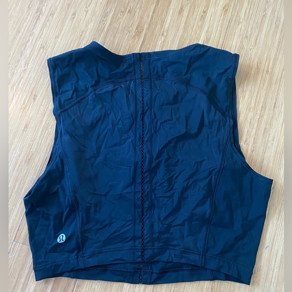 Women’s lululemon, black drop tank top. Perfect condition. Size 4. - Picture 2 of 2